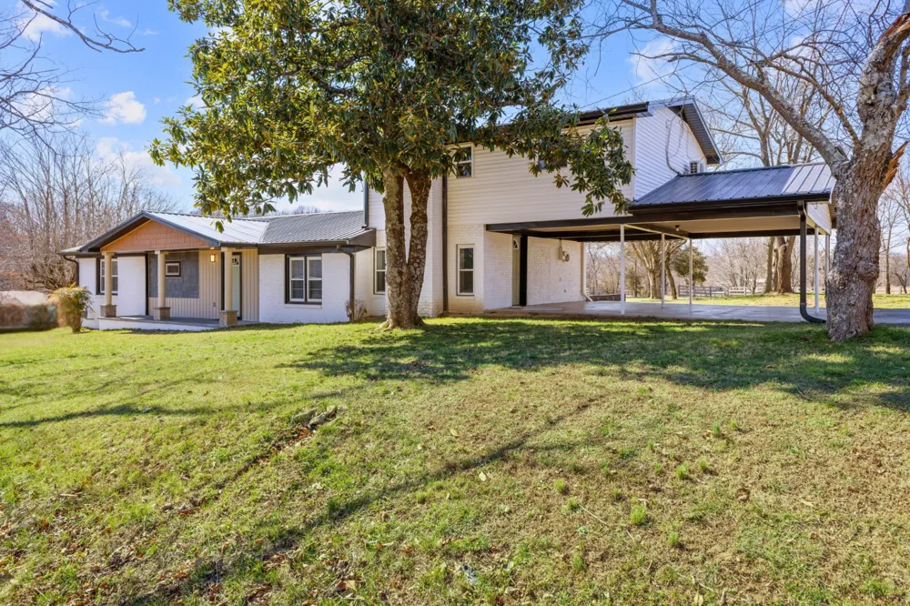 405 Fairfield Rd Bethpage, TN 37022