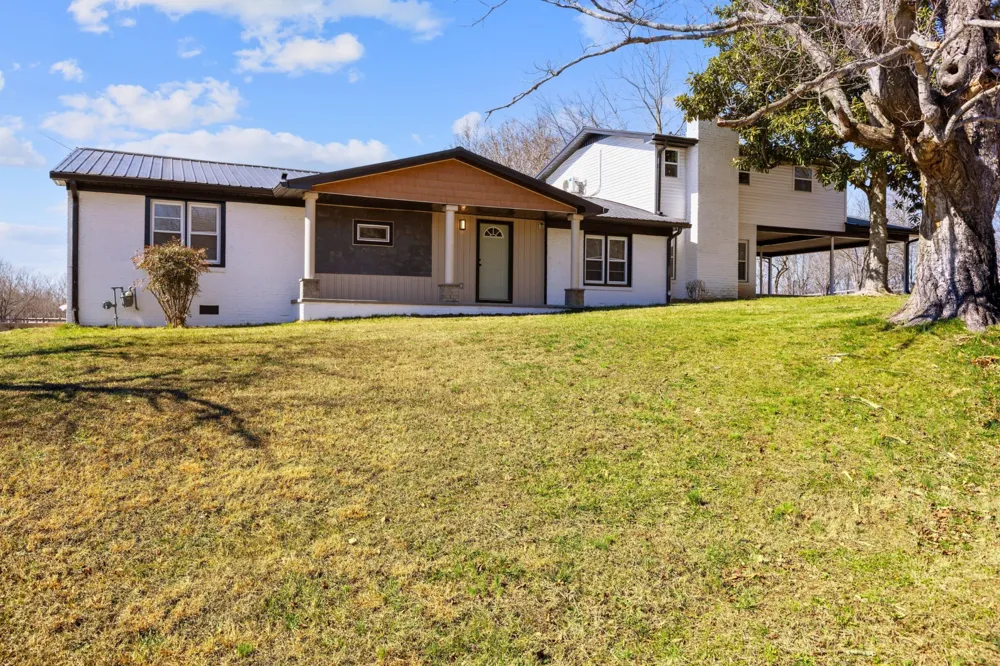 405 Fairfield Rd Bethpage, TN 37022