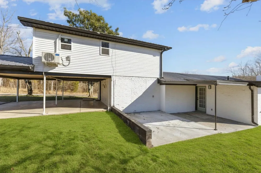 405 Fairfield Rd Bethpage, TN 37022
