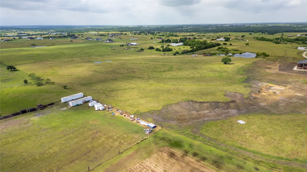 340 Stevens Road Ennis, TX 75119