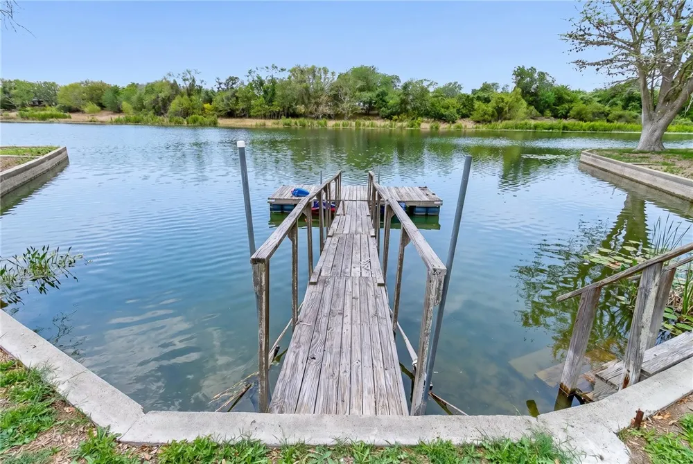 286 Mystic Drive Mathis, TX 78368