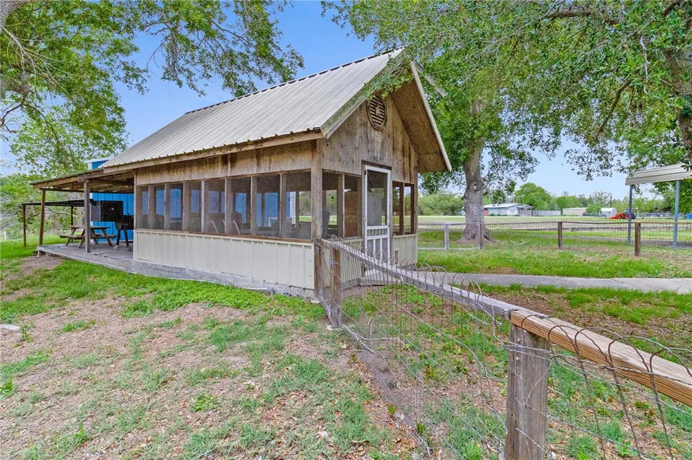 286 Mystic Drive Mathis, TX 78368