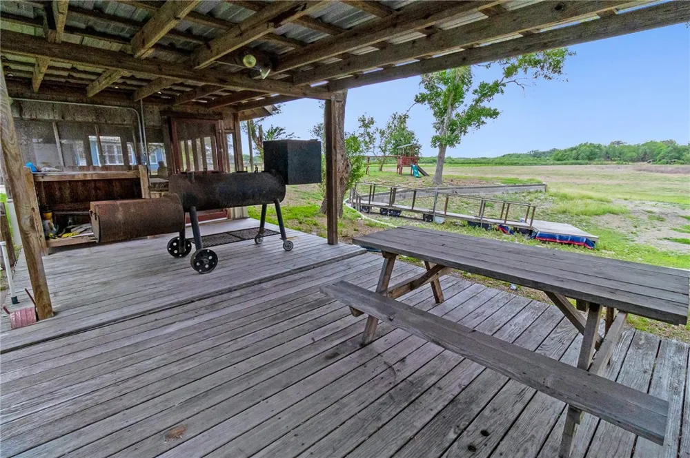 286 Mystic Drive Mathis, TX 78368