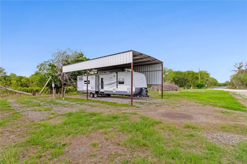 286 Mystic Drive Mathis, TX 78368