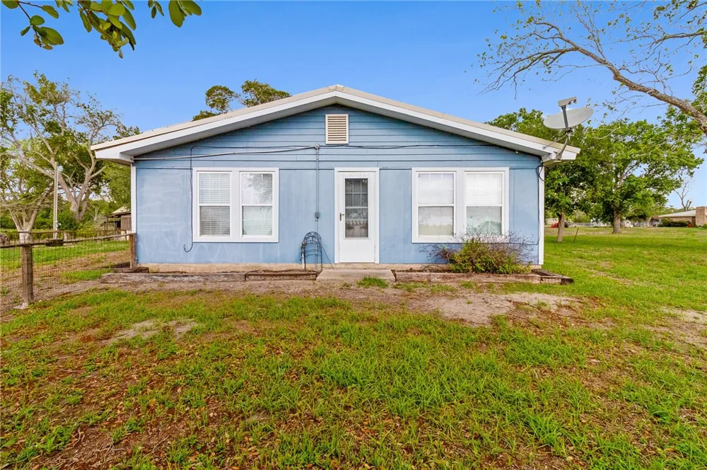 286 Mystic Drive Mathis, TX 78368