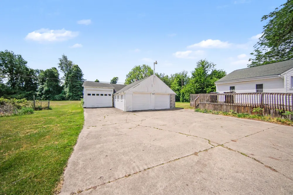 9100 Willis Road Willis, MI 48191