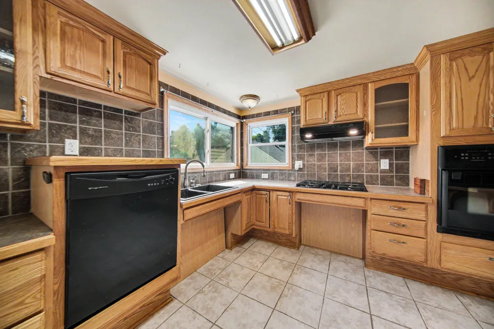 9100 Willis Road Willis, MI 48191