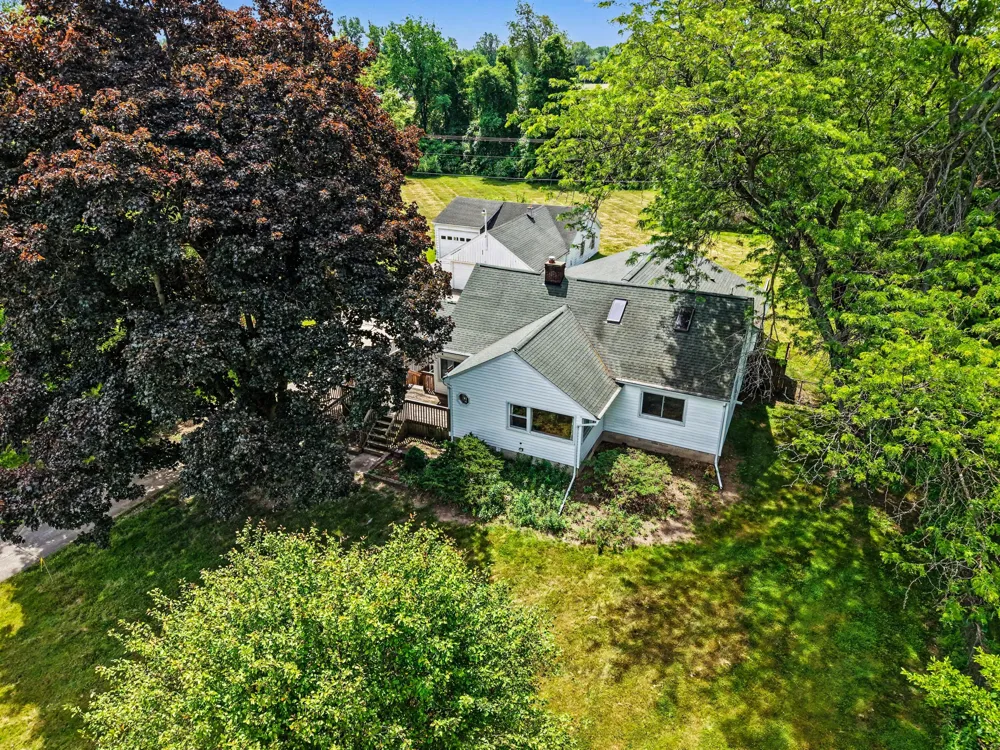 9100 Willis Road Willis, MI 48191