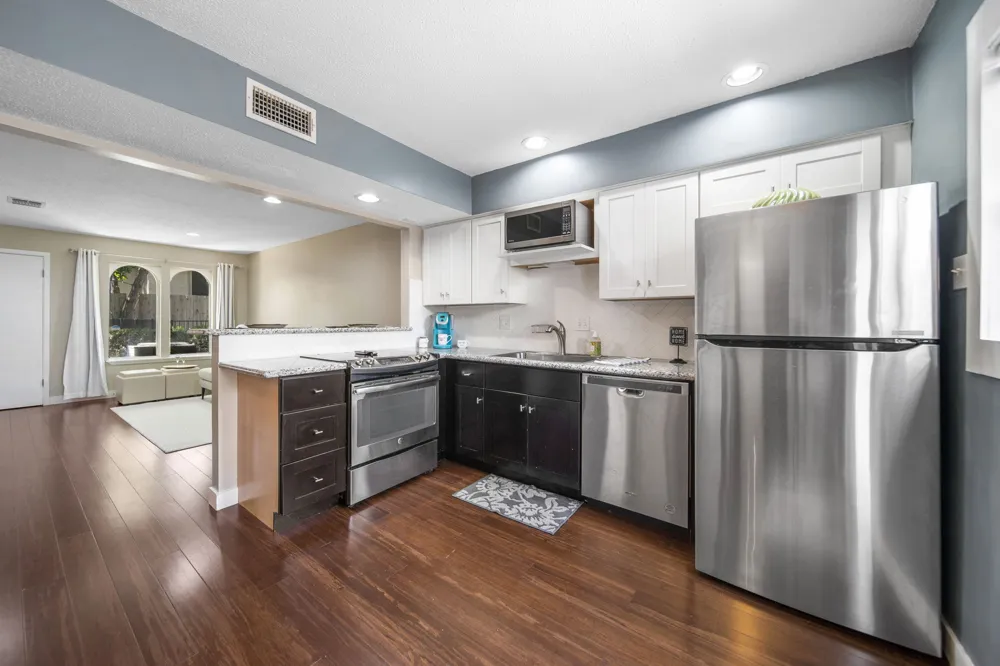7409 Shadow Hill Drive #108 Austin, TX 78731