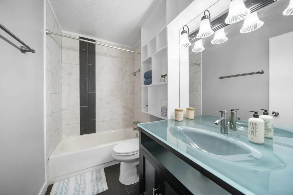 7409 Shadow Hill Drive #108 Austin, TX 78731