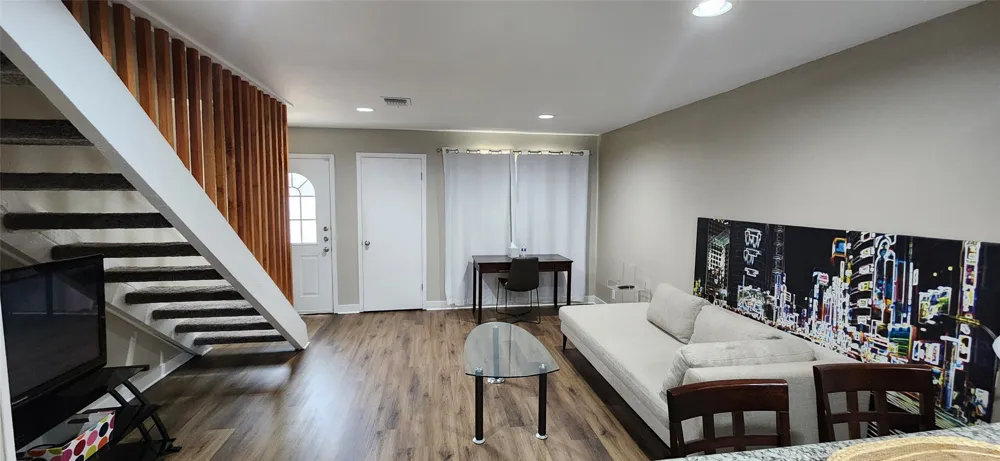 7409 Shadow Hill Drive #108 Austin, TX 78731