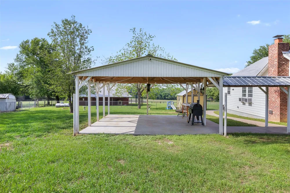 3004 County Road 310 Caldwell, TX 77836