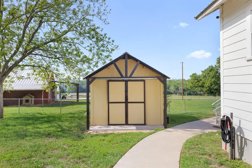3004 County Road 310 Caldwell, TX 77836