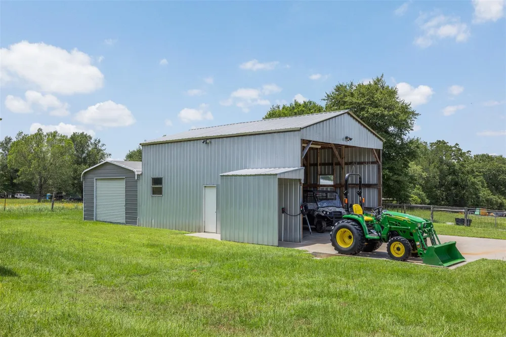 3004 County Road 310 Caldwell, TX 77836