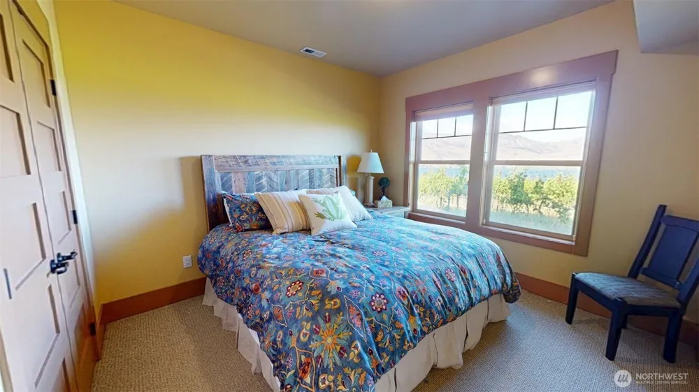 102 Village Way Oroville, WA 98844