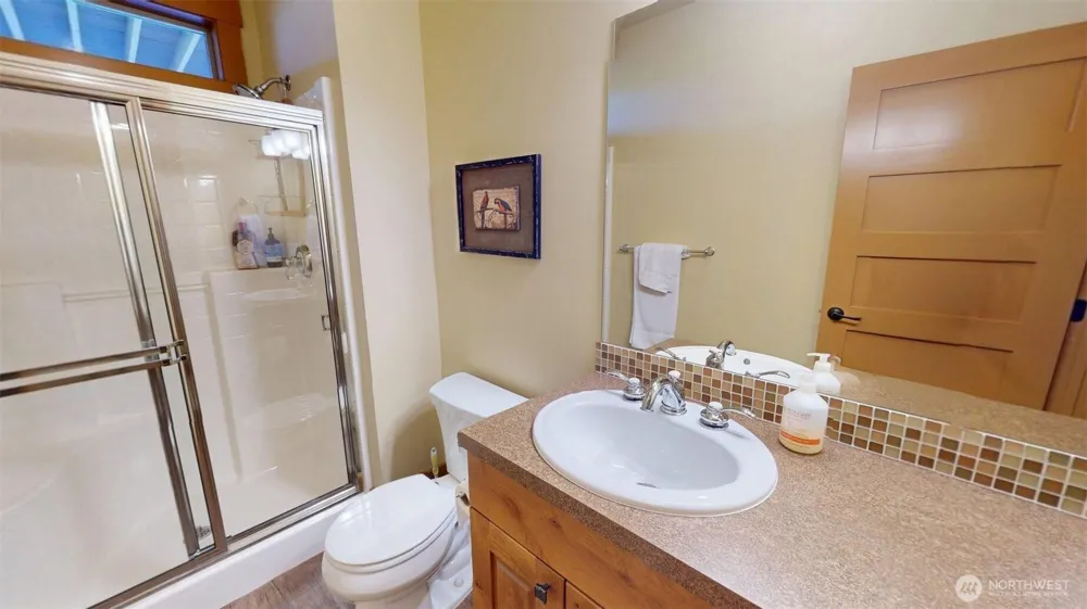 102 Village Way Oroville, WA 98844