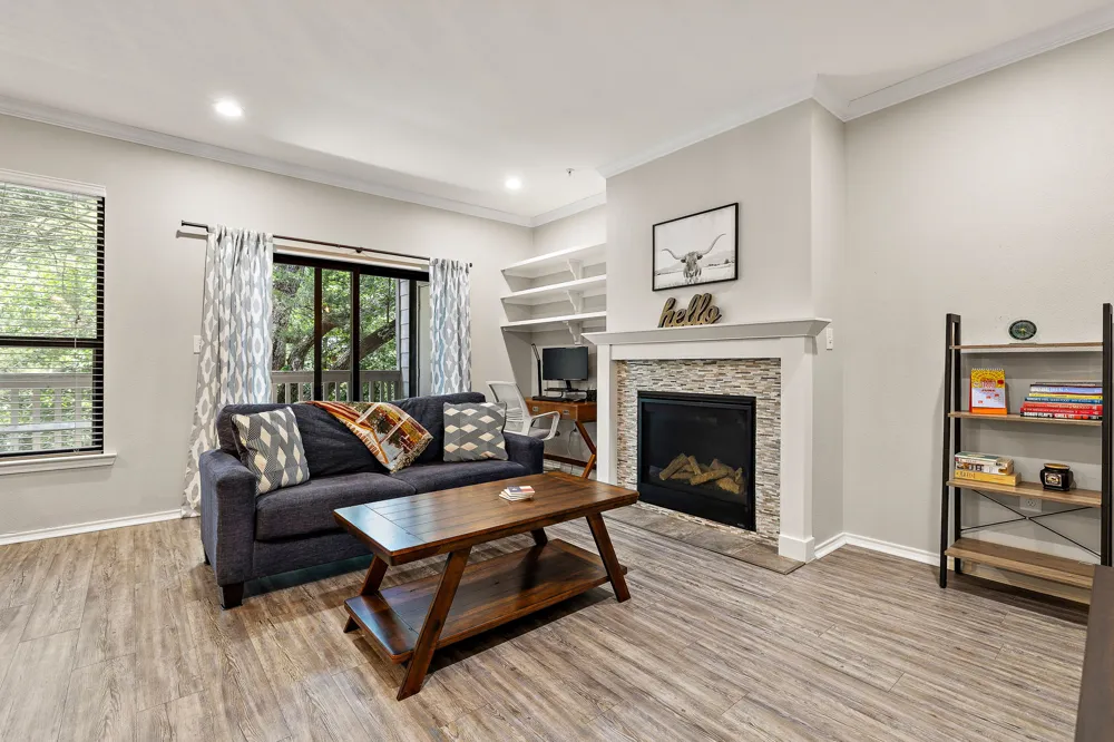 3839 Dry Creek Drive #106 Austin, TX 78731