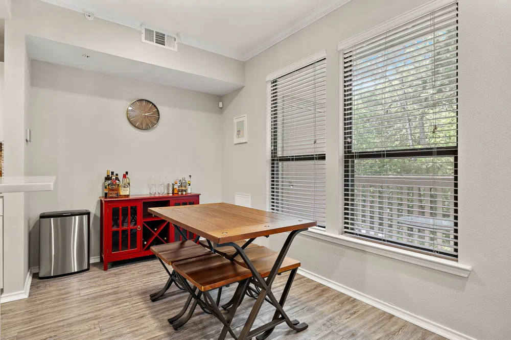 3839 Dry Creek Drive #106 Austin, TX 78731