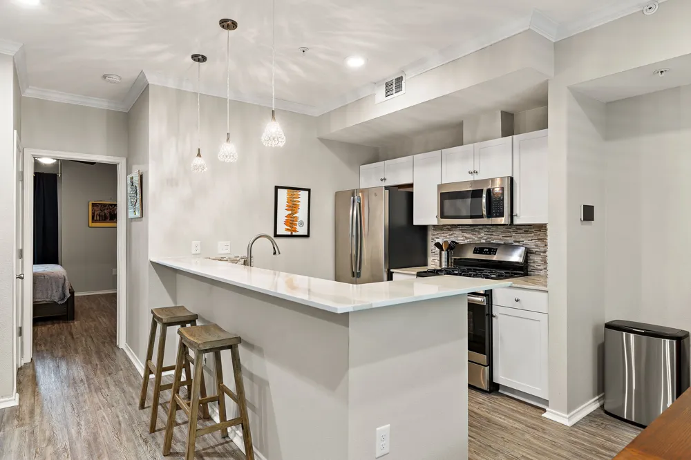 3839 Dry Creek Drive #106 Austin, TX 78731
