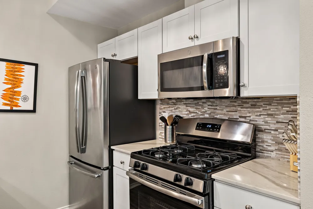 3839 Dry Creek Drive #106 Austin, TX 78731