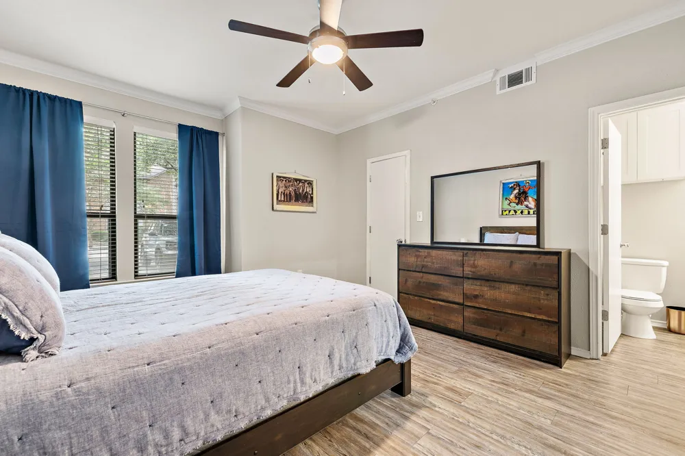 3839 Dry Creek Drive #106 Austin, TX 78731