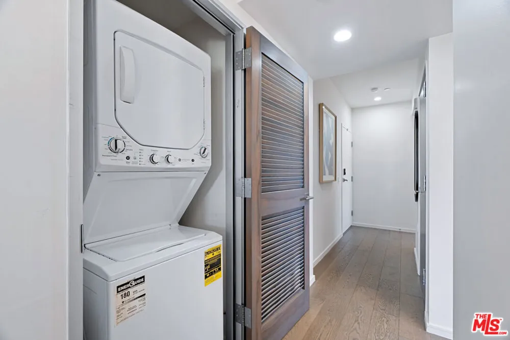 11764 Idaho Avenue #301 Los Angeles, CA 90025