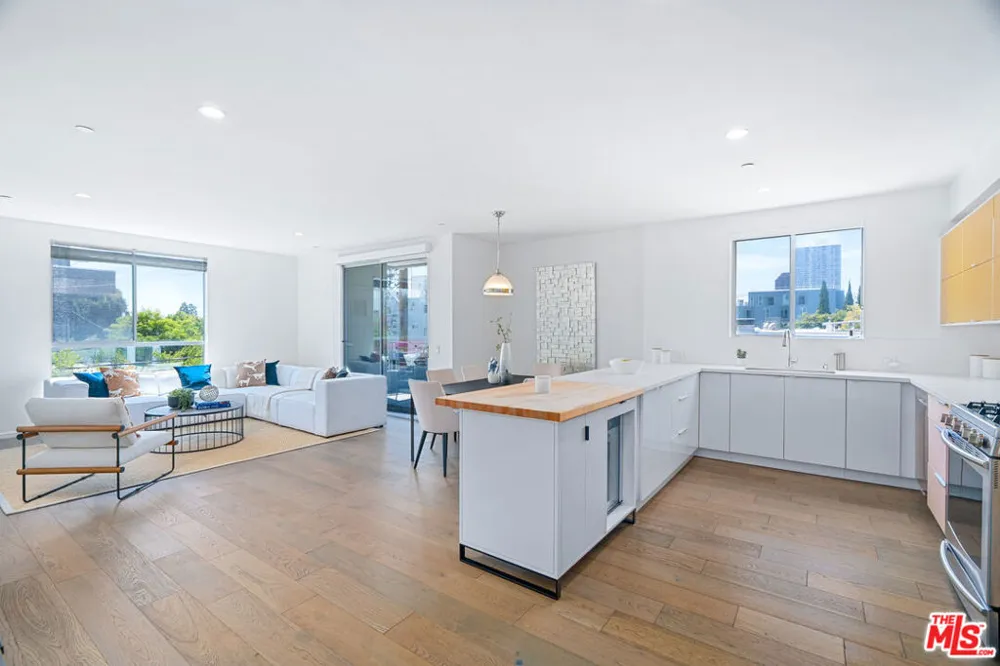 11764 Idaho Avenue #301 Los Angeles, CA 90025
