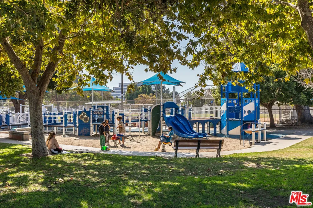 11764 Idaho Avenue #301 Los Angeles, CA 90025
