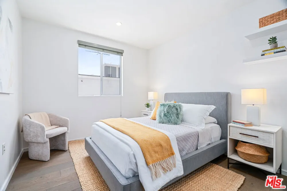 11764 Idaho Avenue #301 Los Angeles, CA 90025
