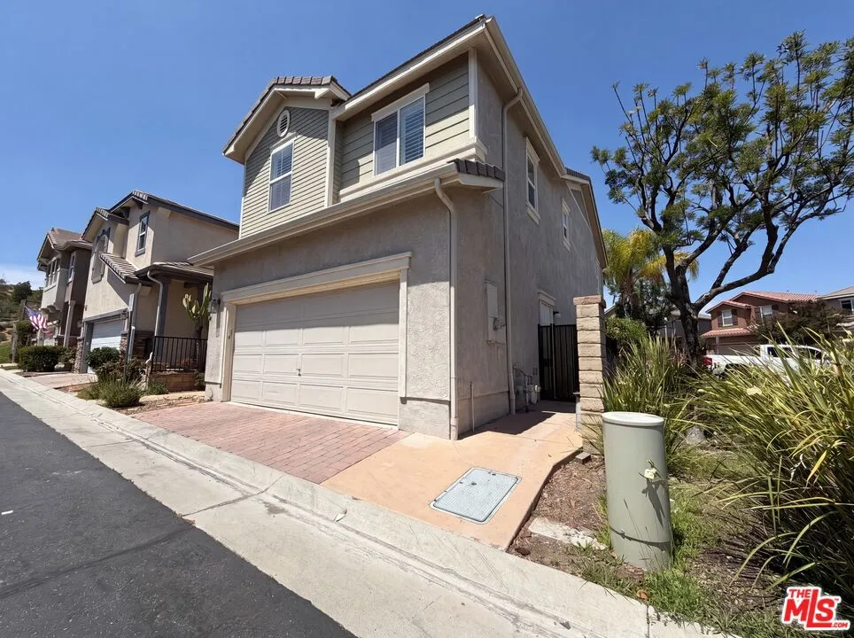 29202 Cowboy Court Valencia, CA 91354