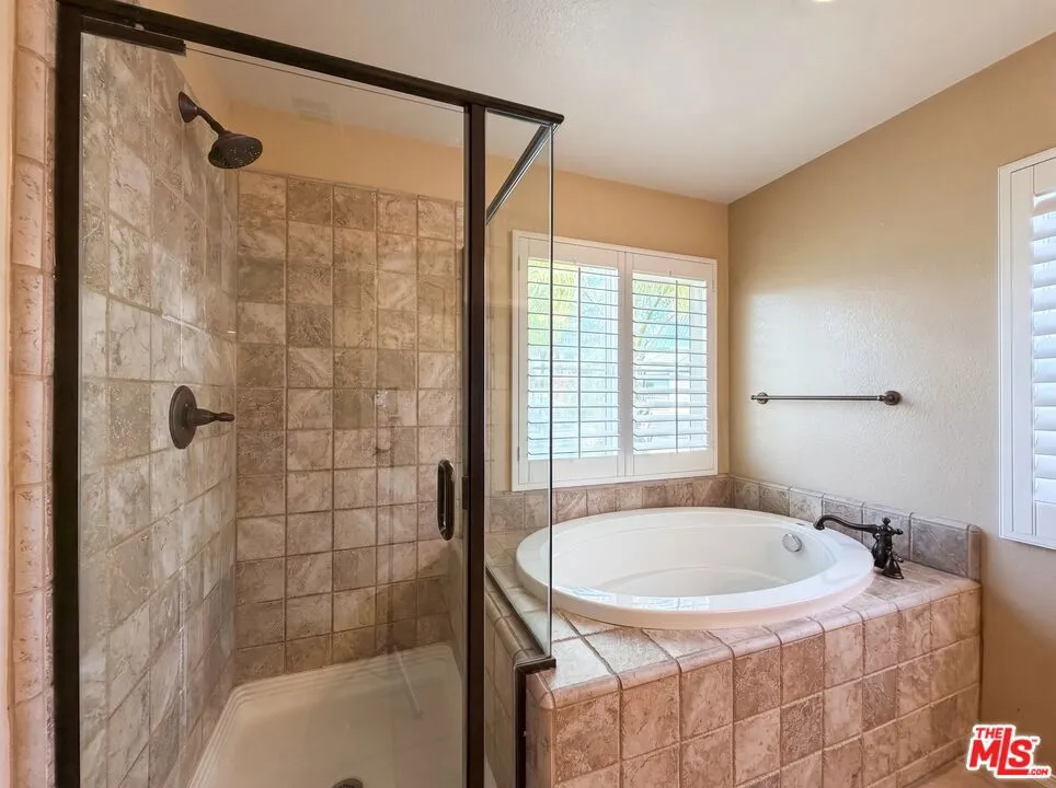 29202 Cowboy Court Valencia, CA 91354