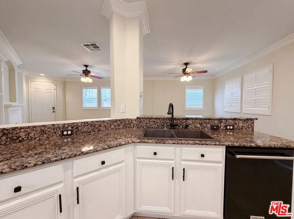 29202 Cowboy Court Valencia, CA 91354