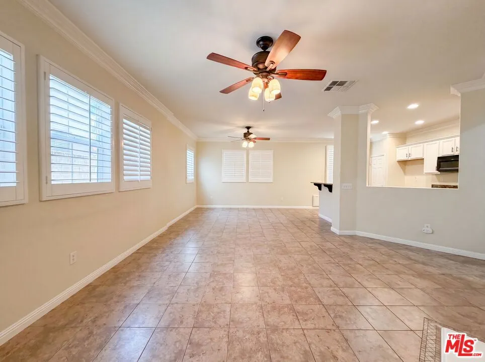 29202 Cowboy Court Valencia, CA 91354