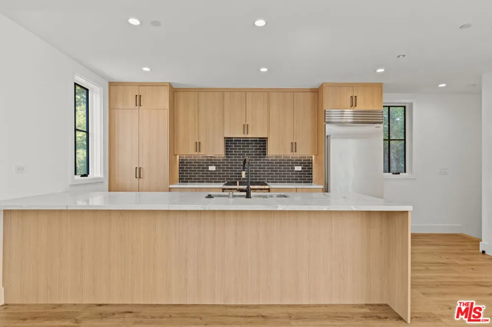 5540 Tova Road Sherman Oaks, CA 91411