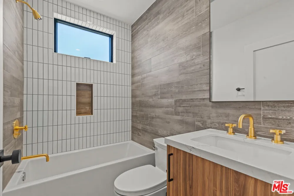 5540 Tova Road Sherman Oaks, CA 91411
