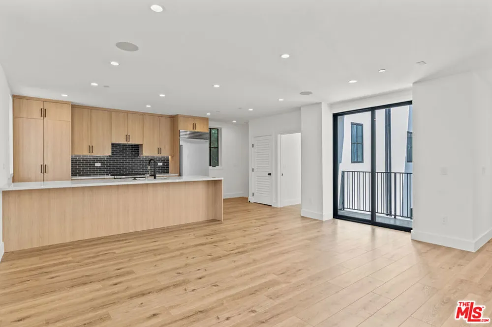 5540 Tova Road Sherman Oaks, CA 91411