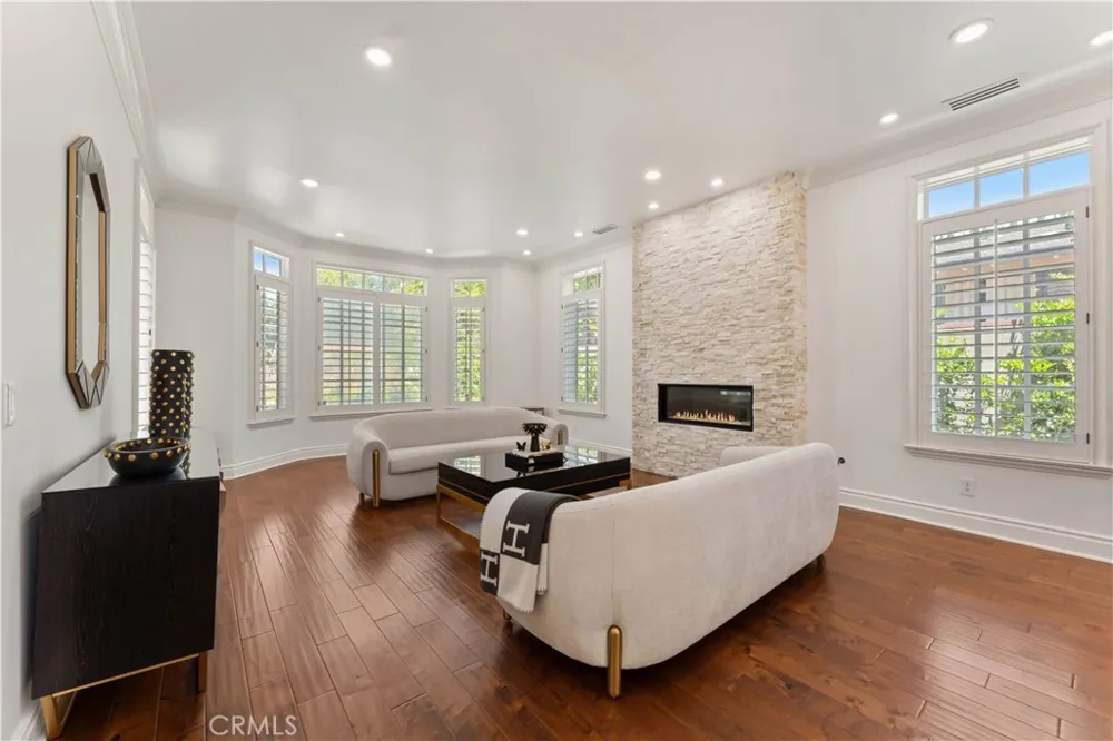 4358 Fairlawn Drive La Canada Flintridge, CA 91011