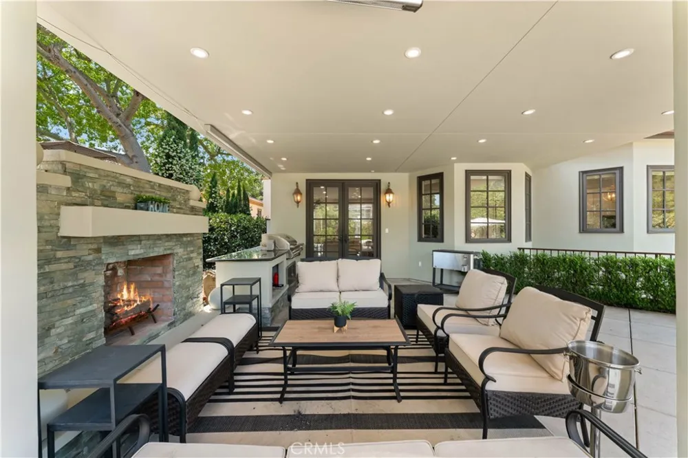 4358 Fairlawn Drive La Canada Flintridge, CA 91011