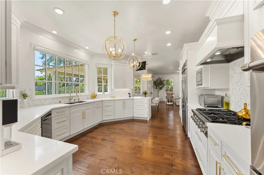 4358 Fairlawn Drive La Canada Flintridge, CA 91011