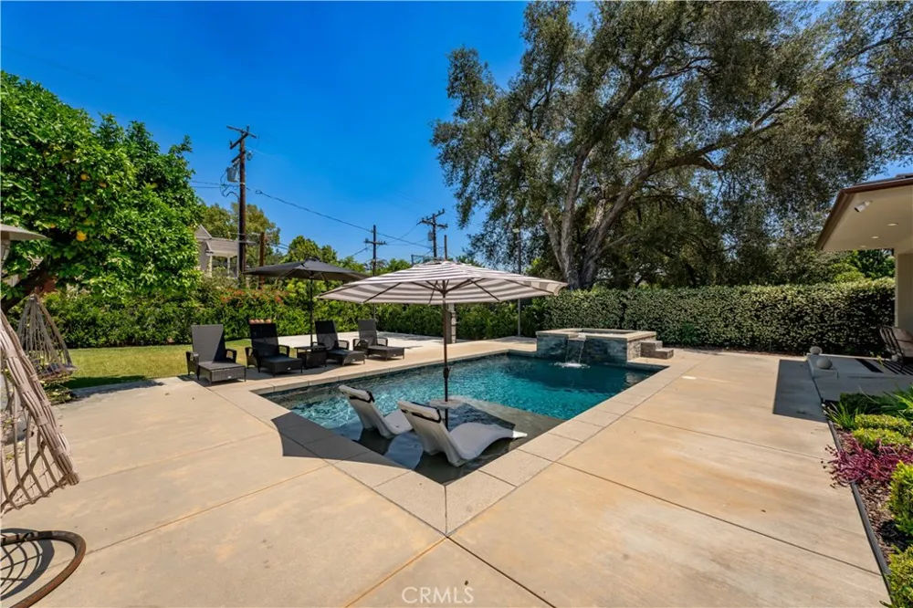 4358 Fairlawn Drive La Canada Flintridge, CA 91011