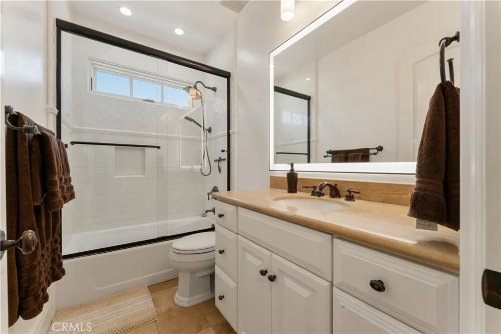 4358 Fairlawn Drive La Canada Flintridge, CA 91011