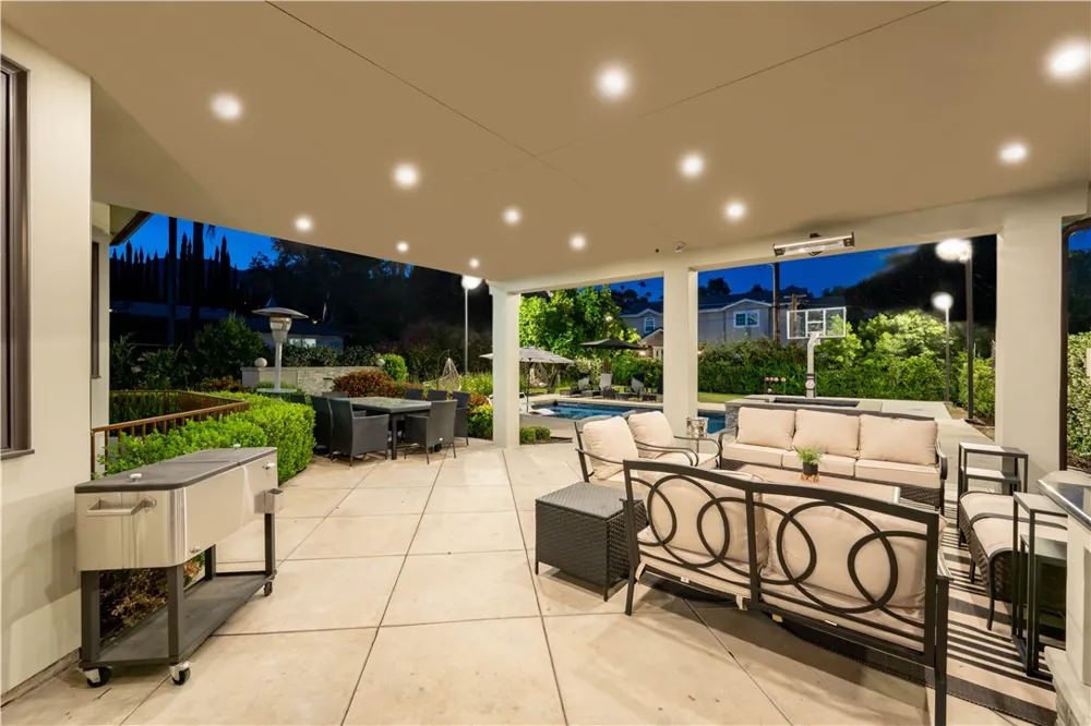 4358 Fairlawn Drive La Canada Flintridge, CA 91011