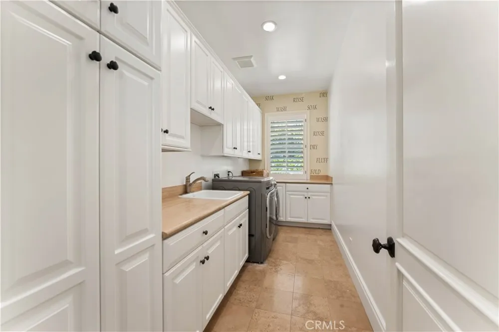 4358 Fairlawn Drive La Canada Flintridge, CA 91011