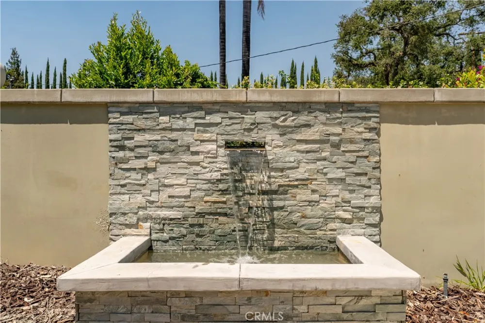 4358 Fairlawn Drive La Canada Flintridge, CA 91011