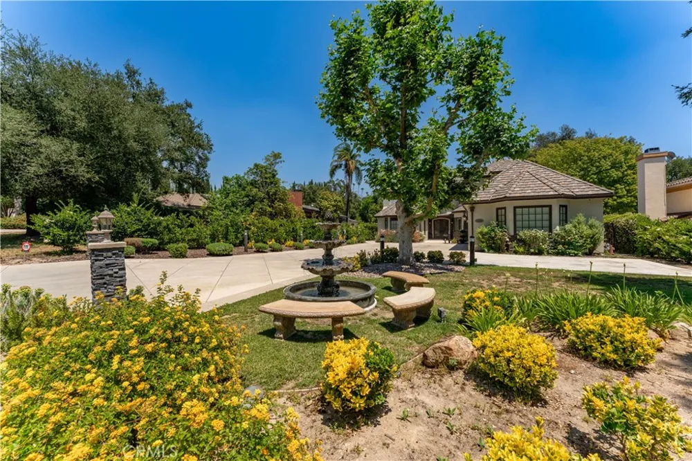 4358 Fairlawn Drive La Canada Flintridge, CA 91011