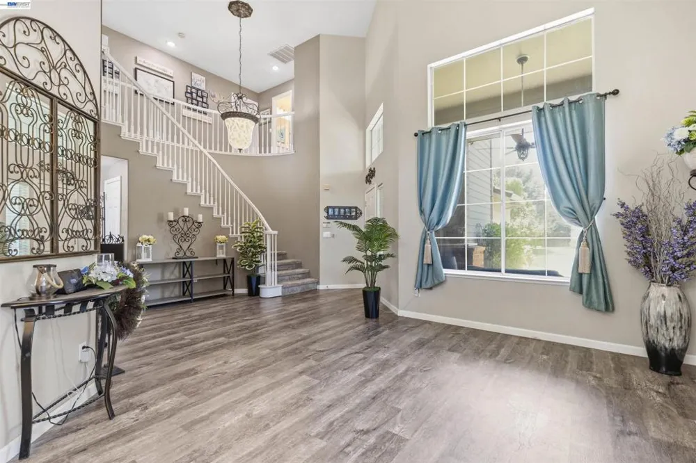 2627 Tejon St Lodi, CA 95242
