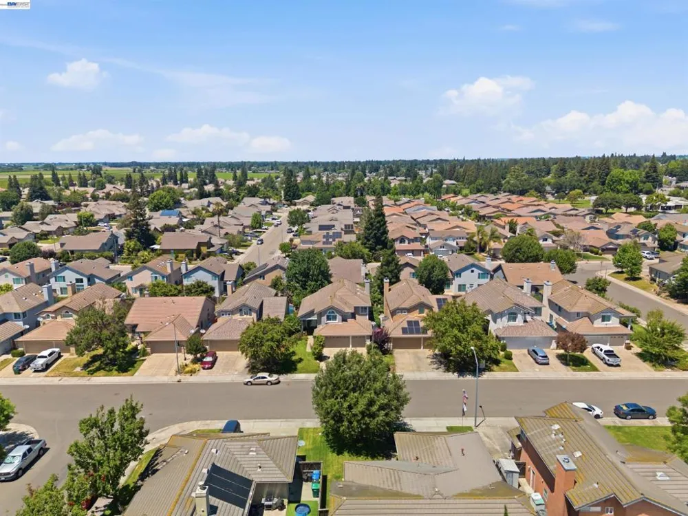 2627 Tejon St Lodi, CA 95242