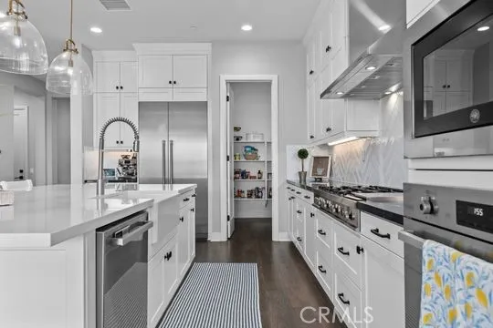 1708 Sonora Creek Lake Forest, CA 92610