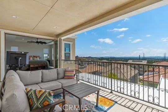 1708 Sonora Creek Lake Forest, CA 92610