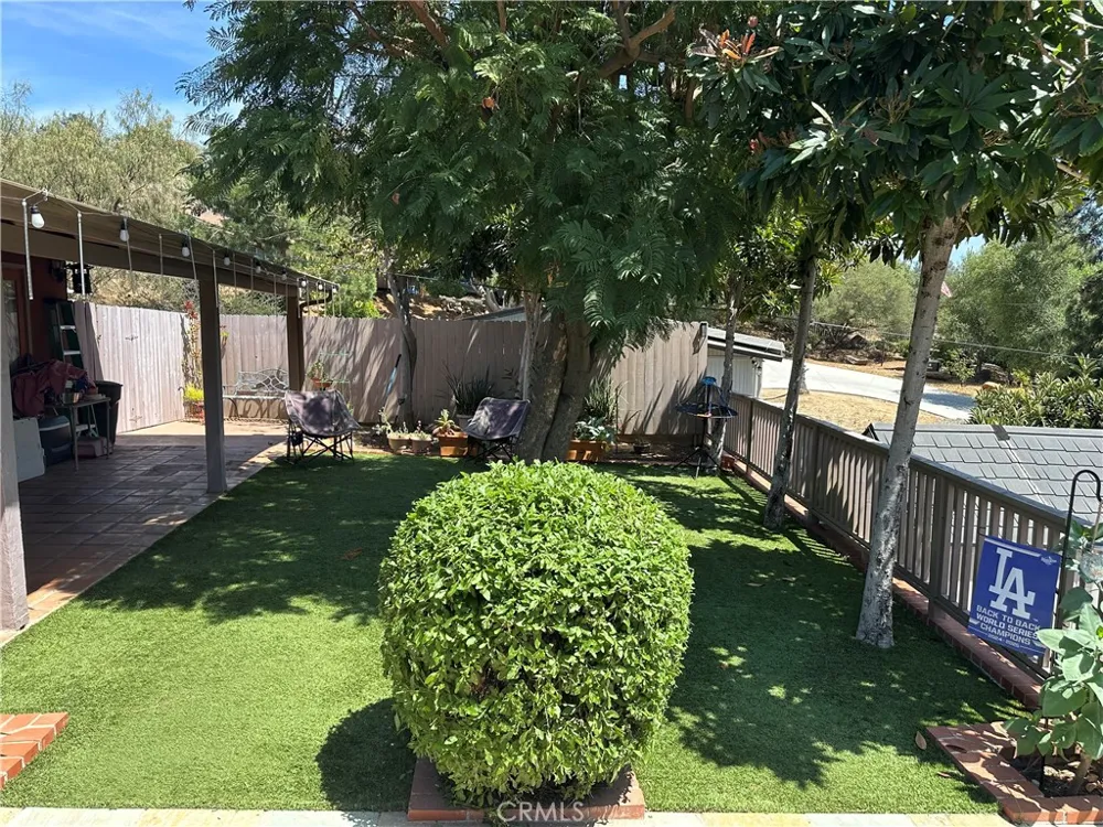 1026 Arnold Way Alpine, CA 91901